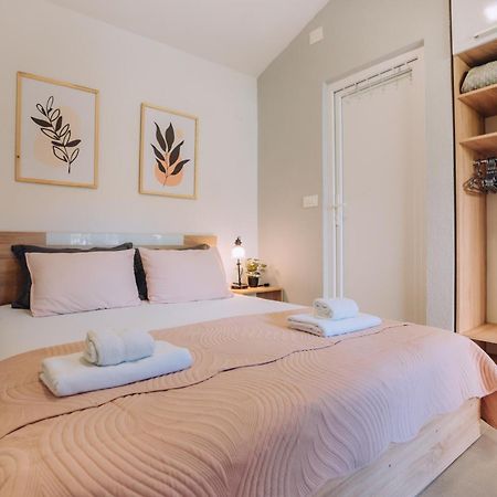 Damjan Apartments Ohrid Bagian luar foto